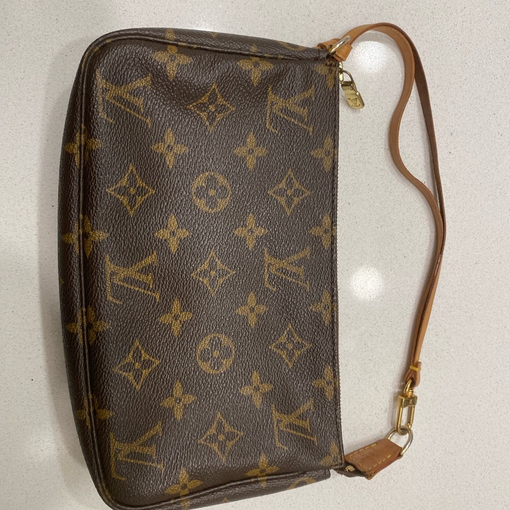 Louis Vuitton wristlet